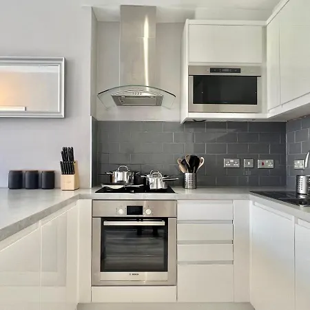 2 Bedroom Apartment In South Hampstead London Exterior foto