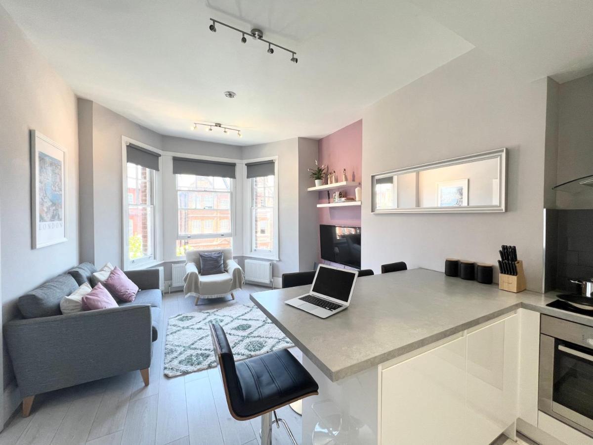 2 Bedroom In South Hampstead Appartement Londres